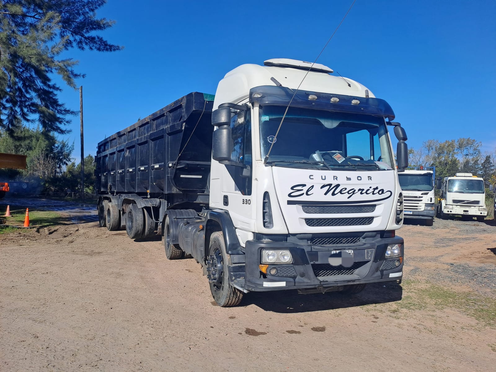 Camion Iveco Cursor 330  - foto 3