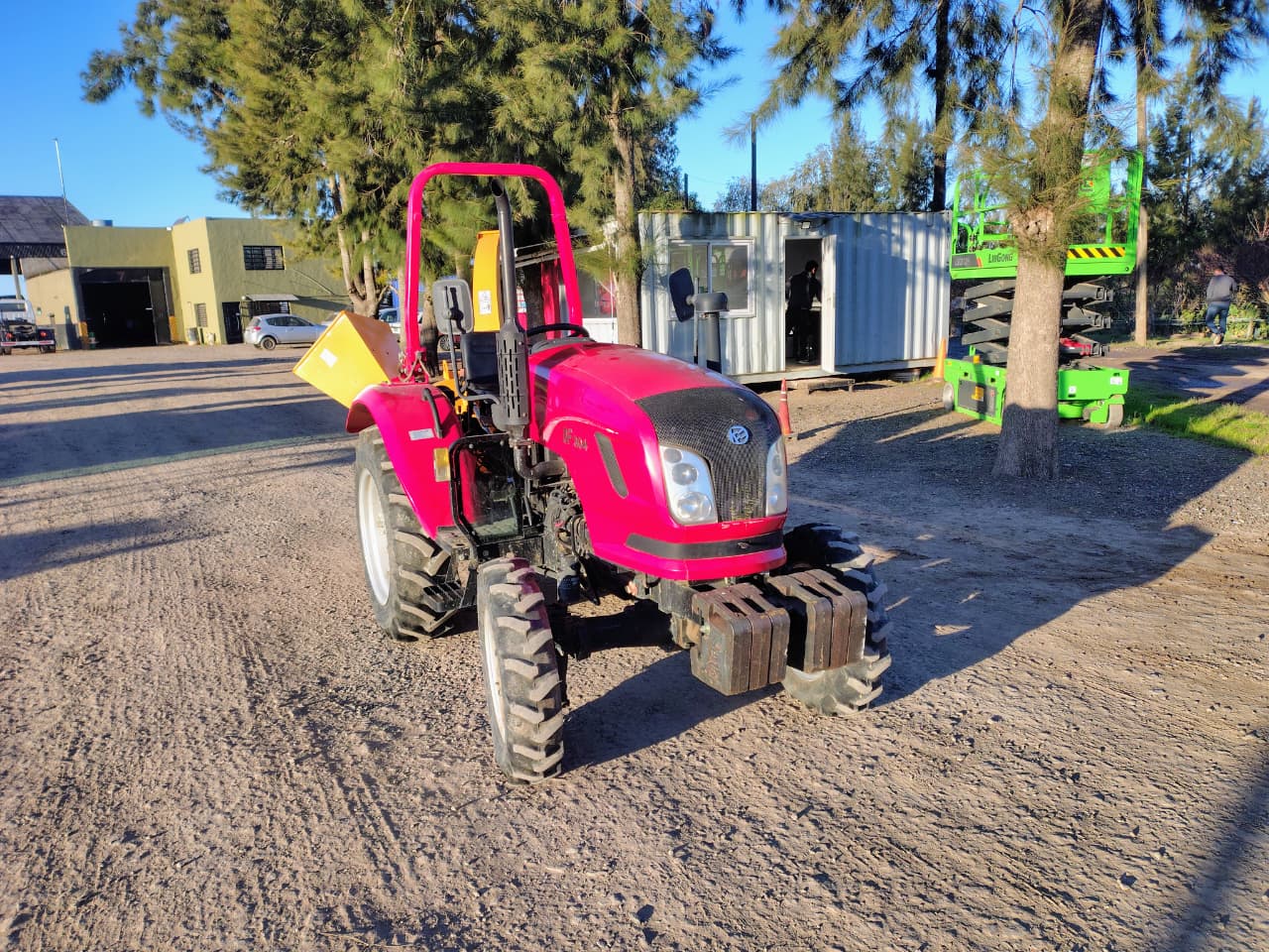 Tractor Dong Feng 304 30hp  - foto 2