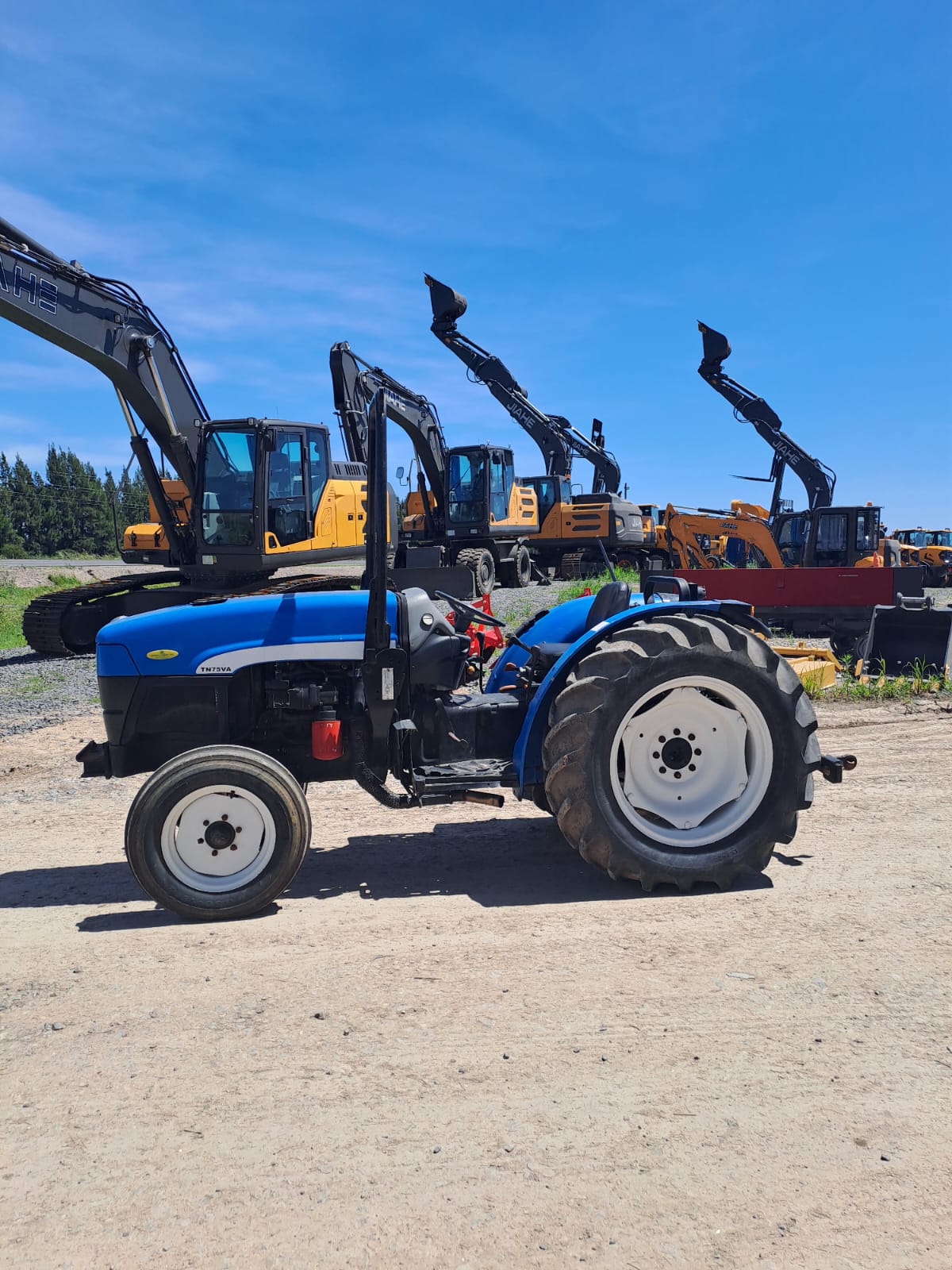 TRACTOR NEW HOLLAND TN75VA - foto 6