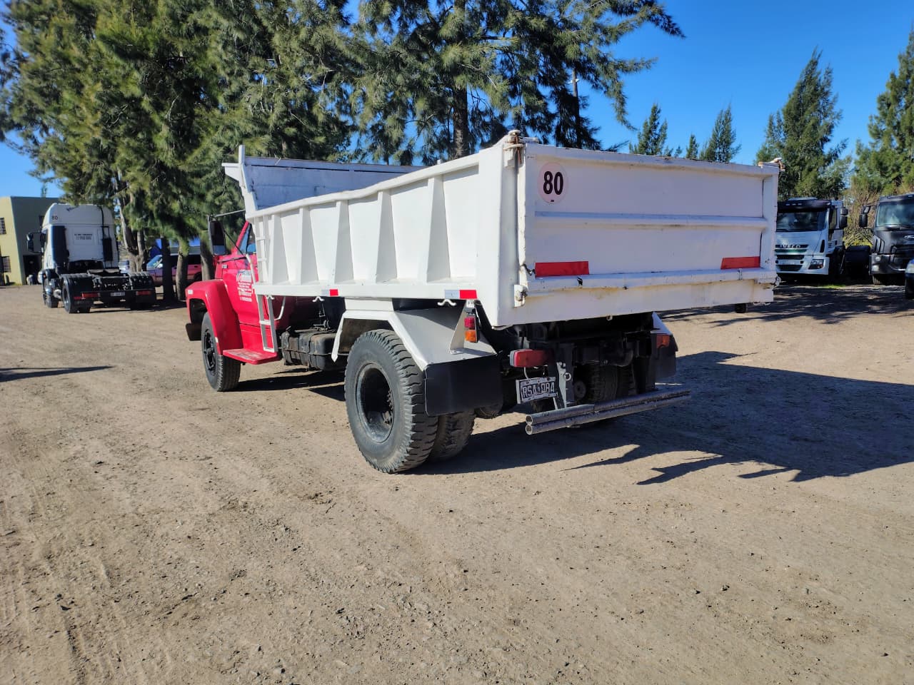 CAMION FORD F7000 VOLCADOR  - foto 5