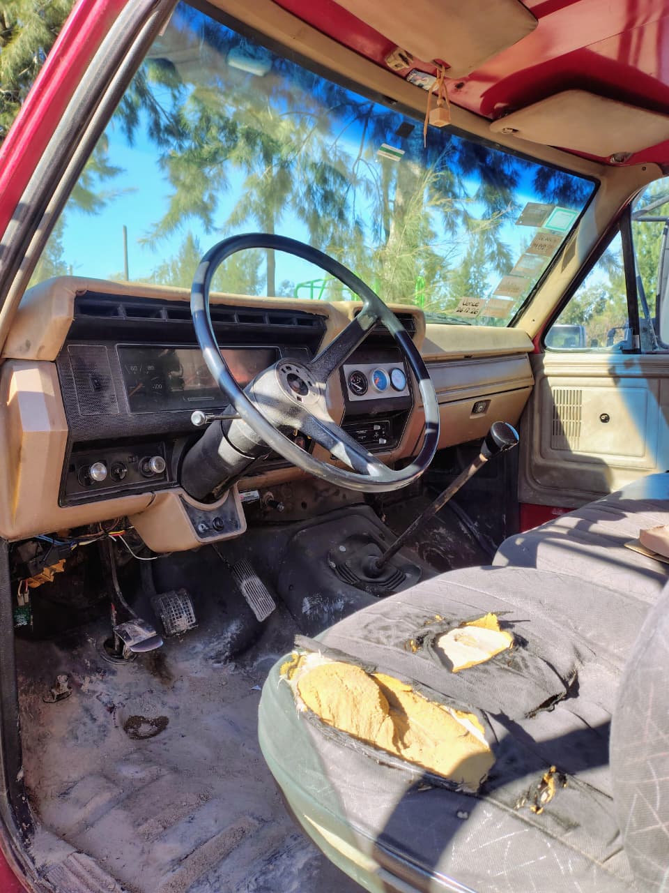 CAMION FORD F7000 VOLCADOR  - foto 6