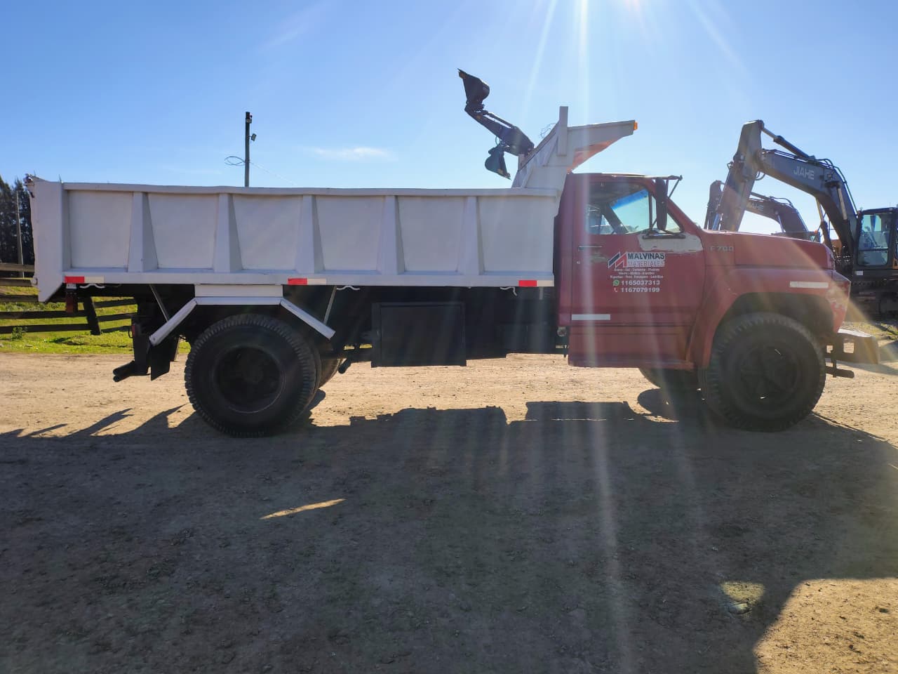 CAMION FORD F7000 VOLCADOR  - foto 7